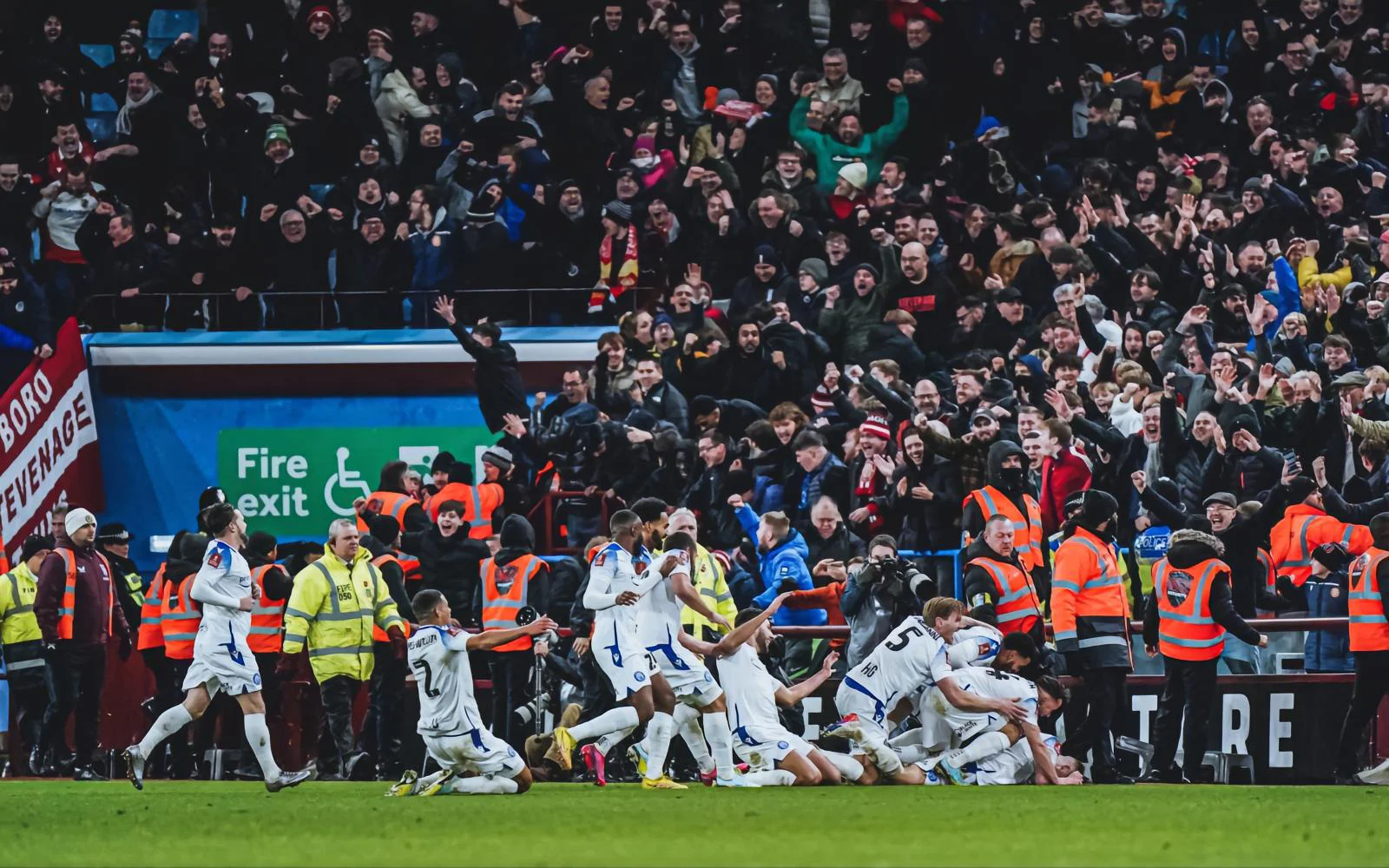 阿斯顿维拉客场告捷，冲击前列保持势头的简单介绍