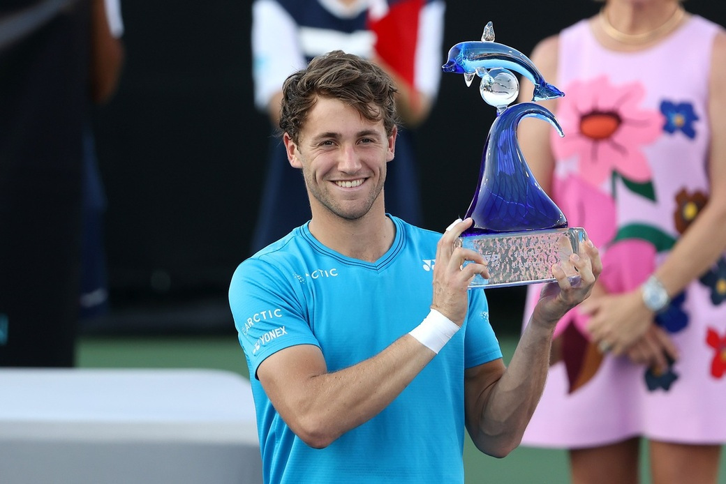 关于拉沃尔杯横扫戴维斯杯，鲁德刷新纪录的信息