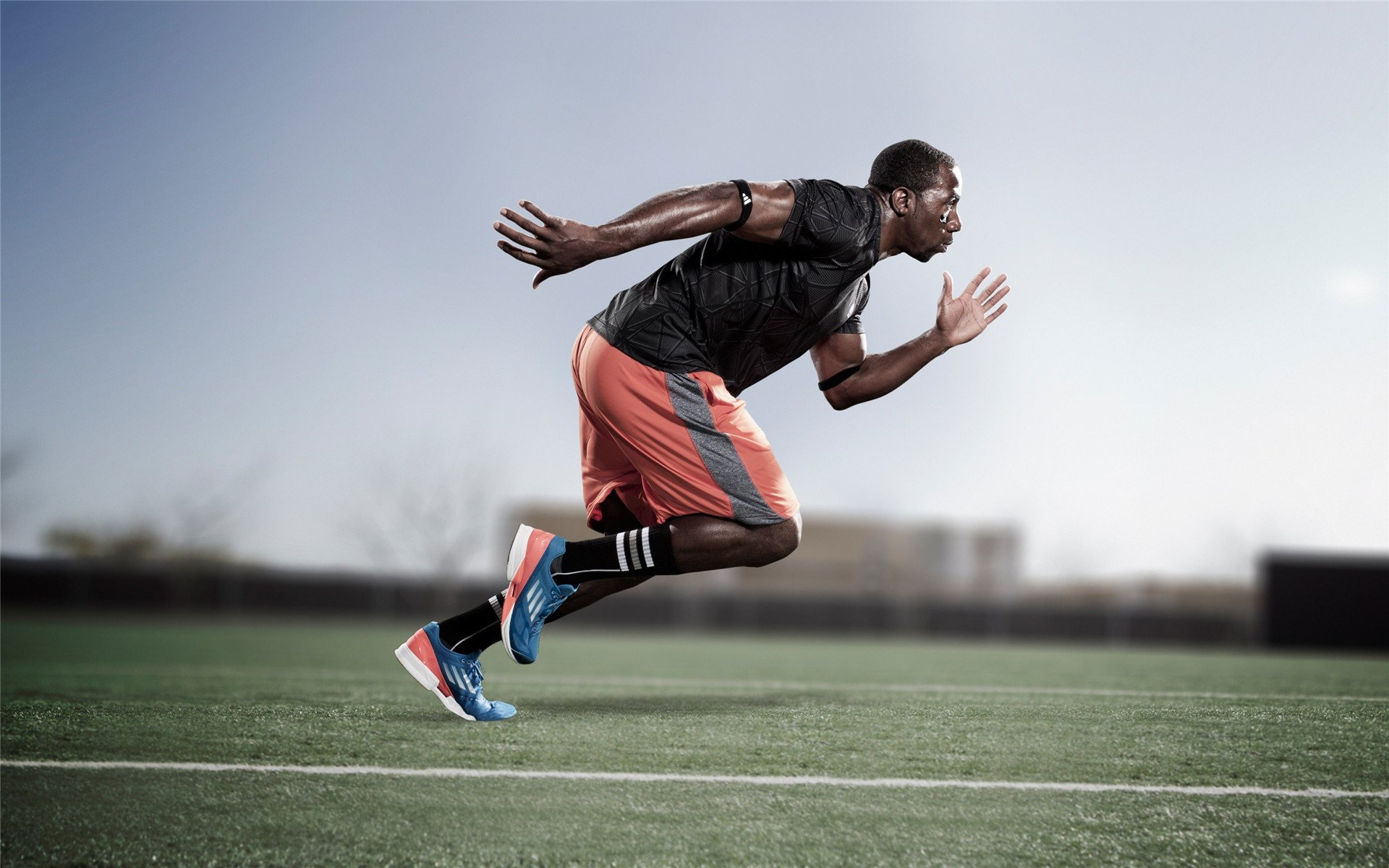 赛道上的意外胜负手，加维如何改写F1年度争冠之夜