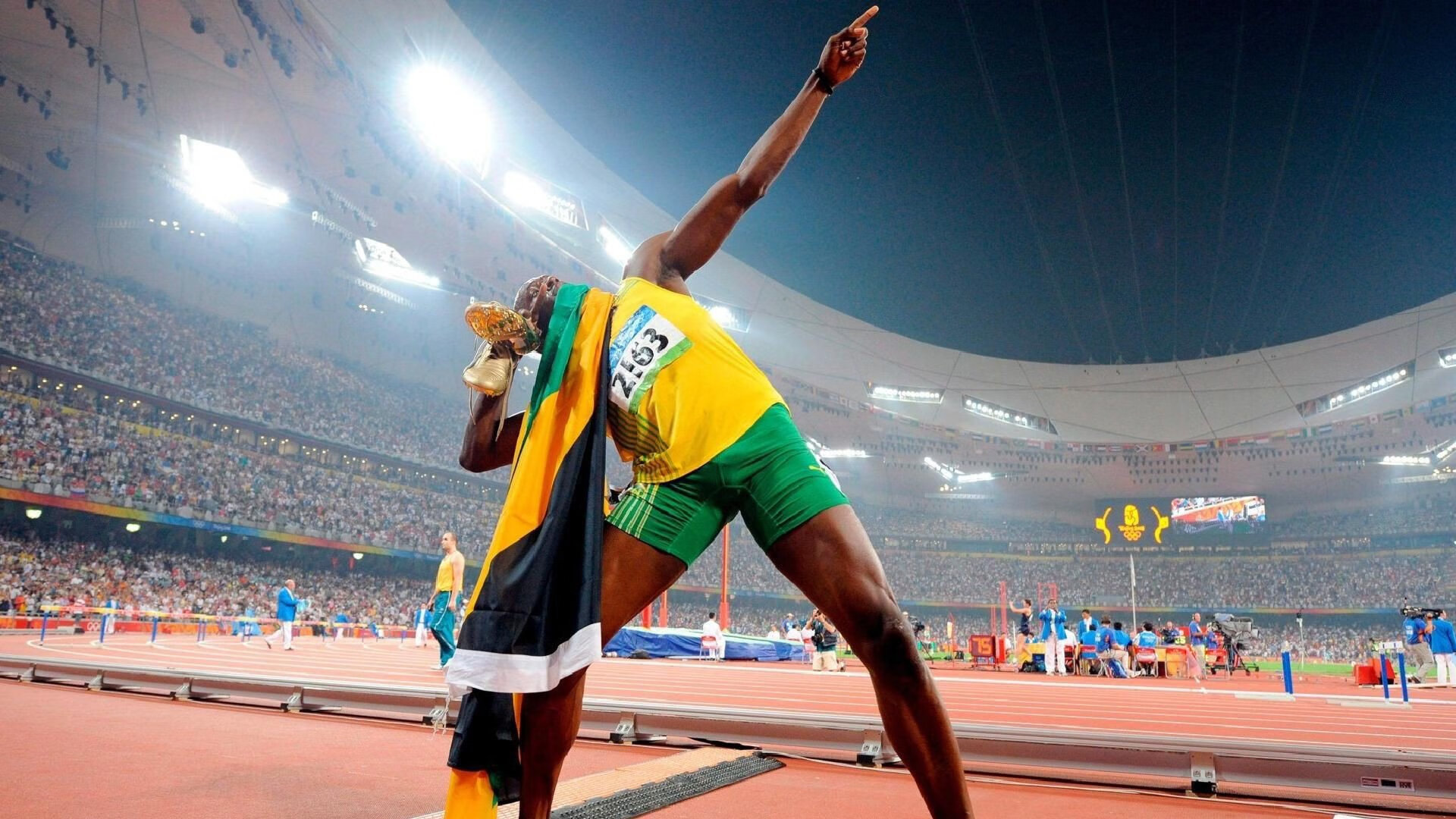 赛道与球场,字母哥如何一手掌控比赛走势