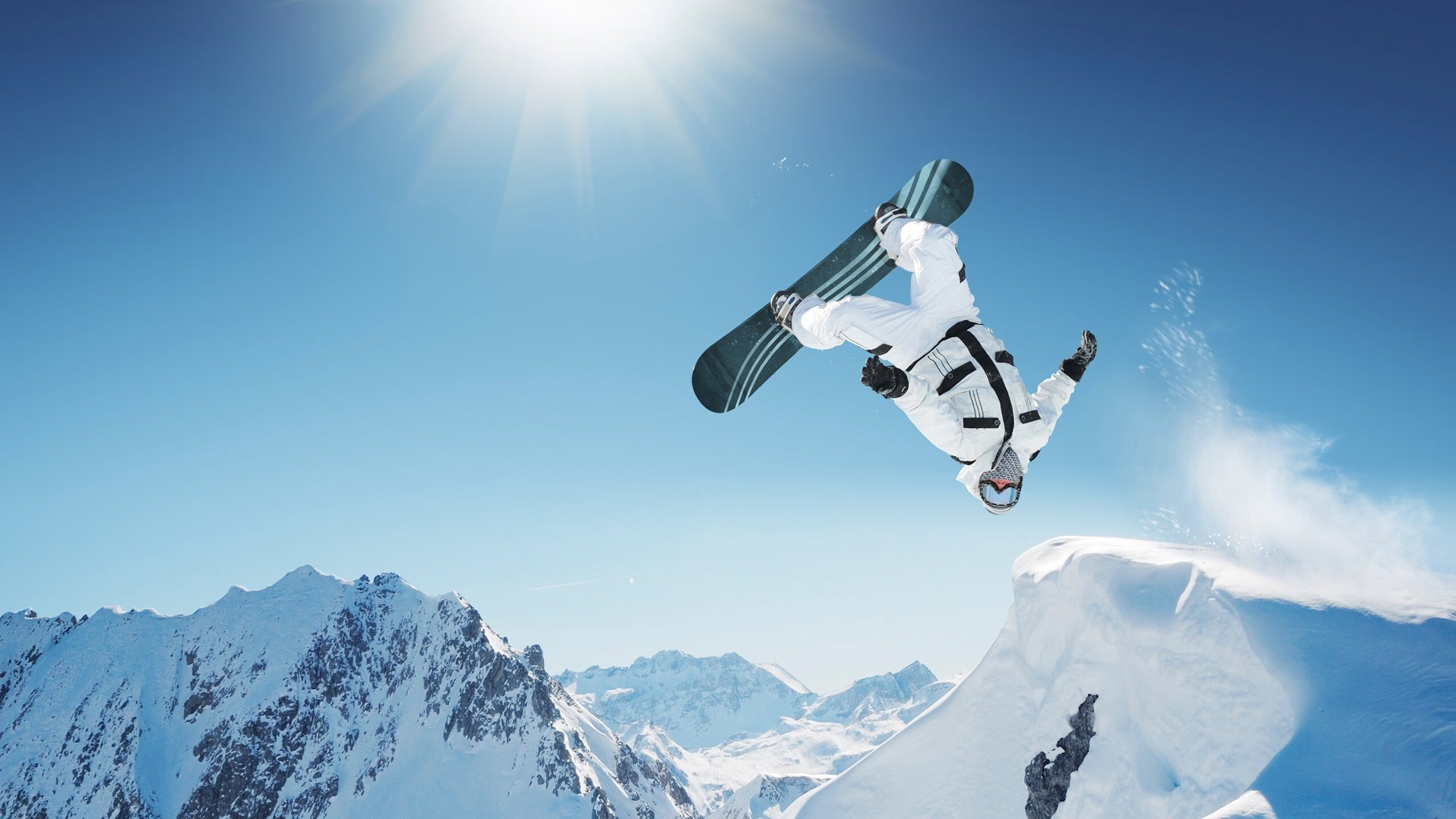 红牛二队惊天逆转迈凯伦，维斯塔潘状态火热再显王者风范